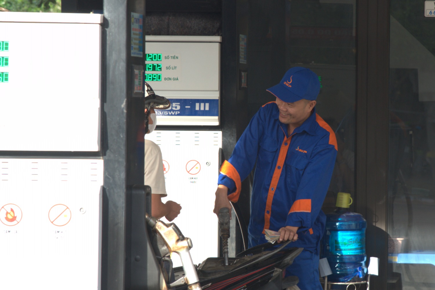 Tây Nam SWP cập nhật giá xăng dầu ngày 7/3/2026.