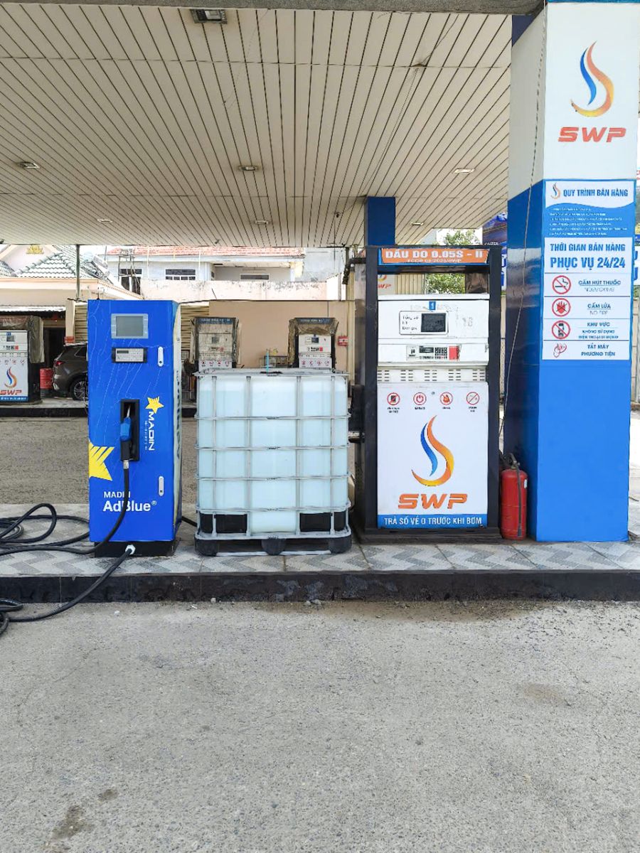 Sản phẩm Urê được Tây Nam S.W.P phân phối đến từ Madin - Nhà máy sản xuất AdBlue chuẩn VDA số 1 tại Việt Nam, một đơn vị cung cấp uy tín trên thị trường, đảm bảo tiêu chuẩn quốc tế. 